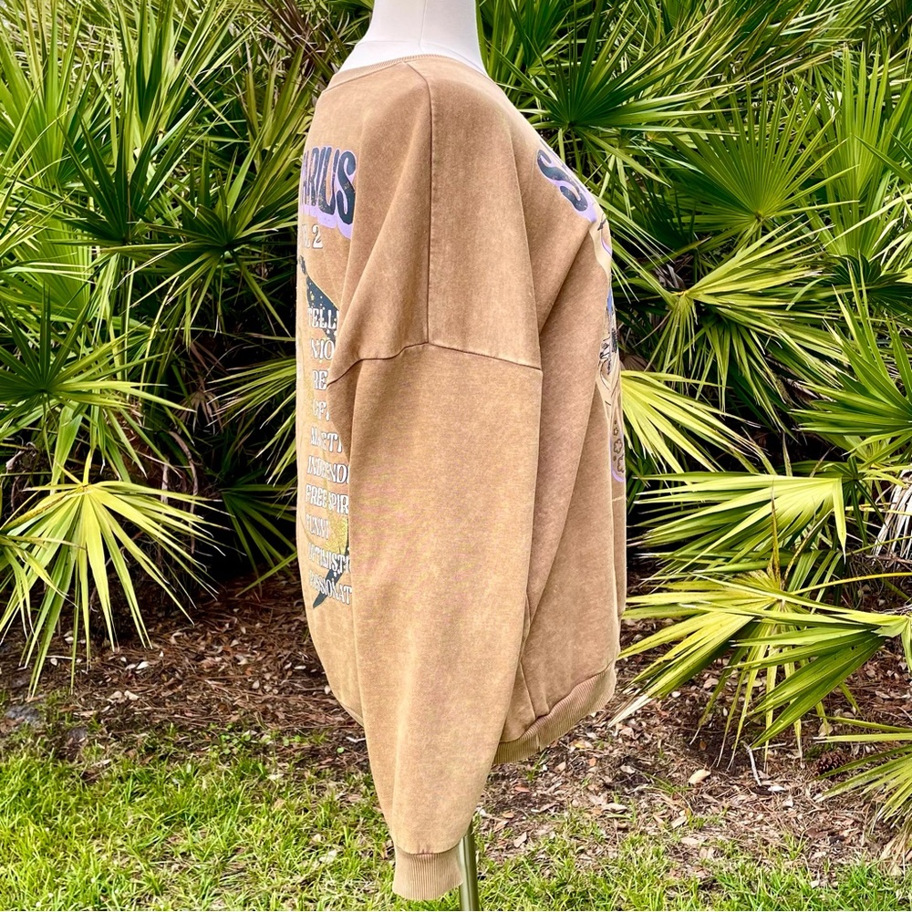 No Boundaries Tan Sagittarius Sweatshirt Size 2XL Birth Sign Graphic Astrology - Picture 5 of 15